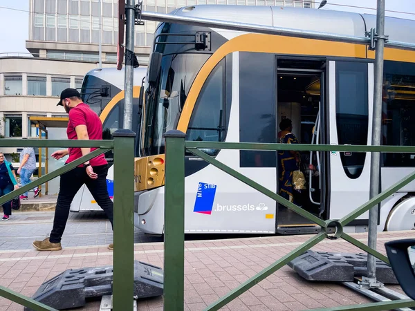 Moderna Tram Nel Centro Della Città Bruxelles — Foto Stock