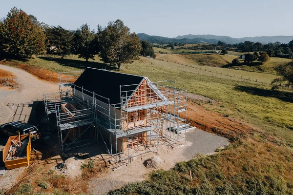 Drone Alto Ângulo Disparou Construção Uma Casa Rural Madeira Nova — Fotografia de Stock