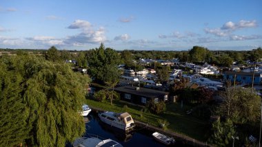 Brundell 'deki marinalar, Norfolk kadınları marina, Norfolk kadınları, brundell,