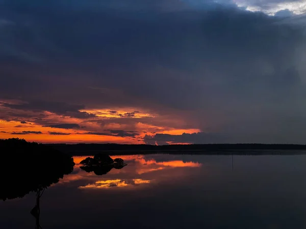 Восход Солнца Над Океаном Размышлениями Острове Семирара Калуя Антиквариат Филиппины — стоковое фото