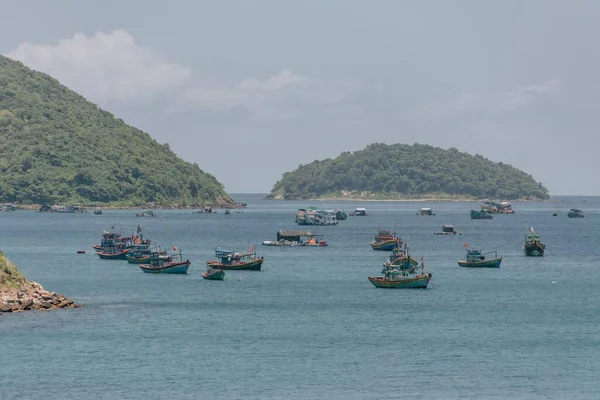 Una Hermosa Vista Los Barcos Mar Isla Nam Vietnam —  Fotos de Stock