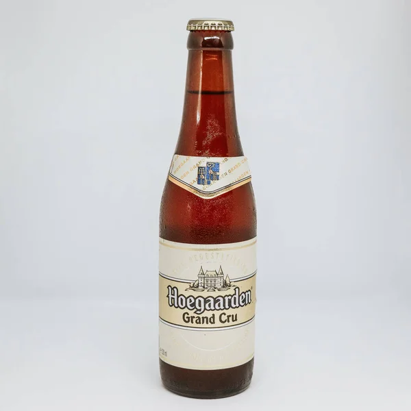 Glass Bottle Hoegaarden Grand Cru Beer Isolated Gray Background — Stock Photo, Image