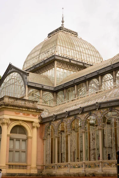 Вертикальний Виріб Скляного Палацу Парку Ретіро Мадрид Іспанія — стокове фото