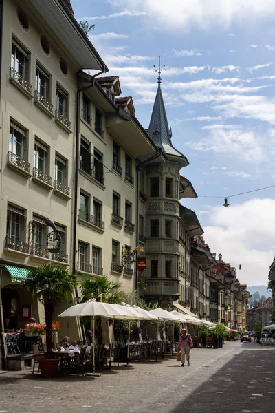 Typical Street Stores Historical Buildings Downtown Bern Switzerland — Stock Photo, Image