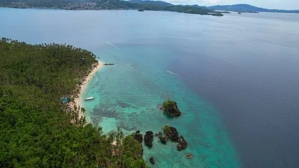 Eine Luftaufnahme Der Malerischen Meeresküste Und Des Smaragdgrünen Wassers Philippinen — Stockfoto