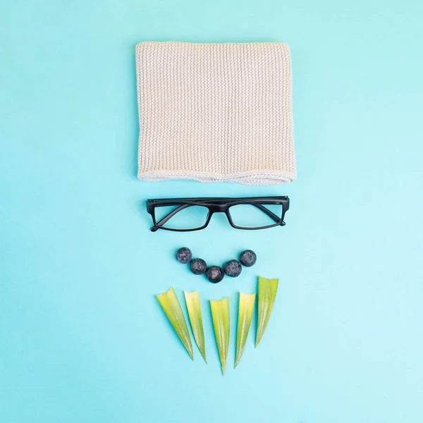 Cara Humana Homem Feito Com Chapéu Óculos Folhas Como Uma — Fotografia de Stock