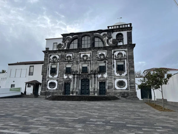 Een Prachtige Opname Van Parochiekerk Sao Sebastiao Ponta Delgada Azoren — Stockfoto