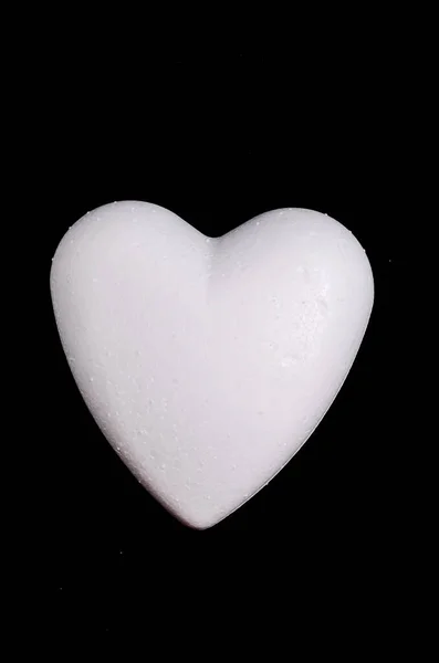 Bílé Polystyren Srdce Černém Pozadí — Stock fotografie