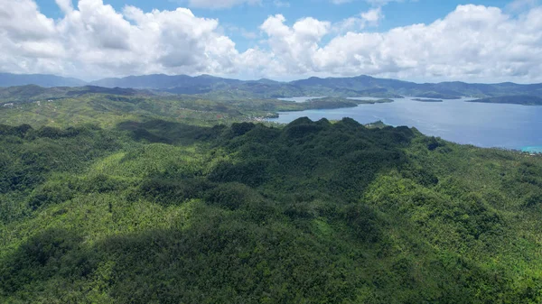 Terreno Verde Panoramico Sulla Costa Oceanica Nelle Filippine — Foto Stock