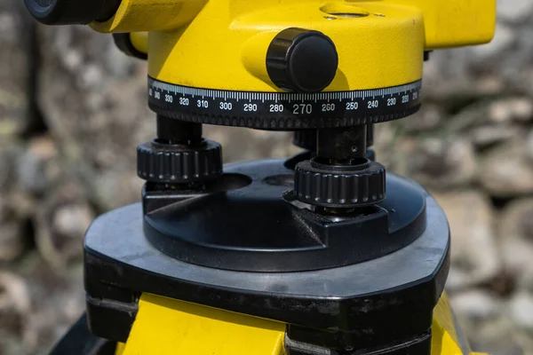 Theodolite Archaeological Excavation Surveying Tool Measuring Elevations — Stock Photo, Image