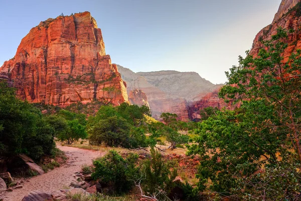 Uma Bela Vista Das Formações Rochosas Parque Nacional Zion Utah — Fotografia de Stock