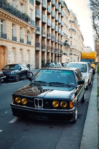 Old Black Bmw E21 Place Vaubanのクラシックカー パリの自動車とクラシックカー — ストック写真