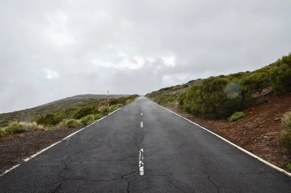 Straße Bewölkten Tag Teide Nationalpark Teneriffa Kanarische Inseln Spanien — Stockfoto