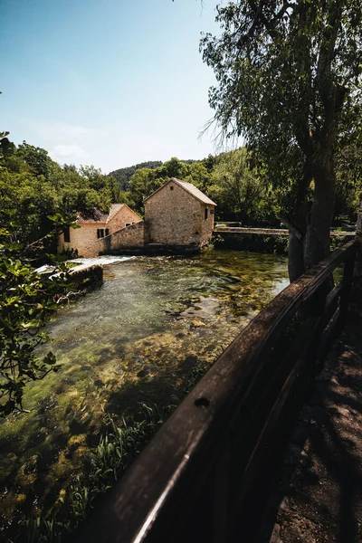 Plan Vertical Vieilles Maisons Dans Parc National Krka Croatie — Photo