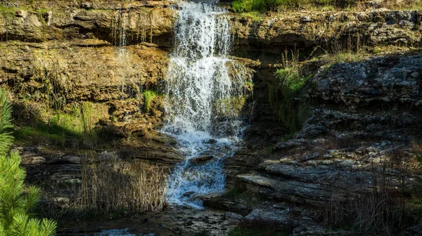 Panoramiczny Widok Wodospadu Nad Skałami Lecie Księżniczka Louise Falls Ottawie — Zdjęcie stockowe