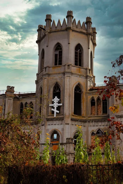 Wieża Krzyżem Pałacu Grochowskiego Tereshczenki Czerwonem Obwód Żytomierza Ukraina — Zdjęcie stockowe
