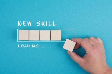 Yeni beceri yüklemesi, eğitim kavramı, bir hedefe sahip olmak, çevrimiçi öğrenme, bilgi güç stratejisidir