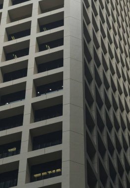 Gloucester Kulesi 'nin alçak açılı bir görüntüsü. Hong Kong' da ticari bir ofis binası.