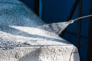 Araba yıkama, özel köpüklü araba yıkama ve özel yumuşak fırça ve yüksek basınçlı su, BMW E46, Volos Greece 5-26-202