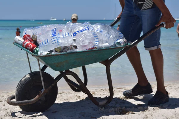 Vacker Bild Man Som Säljer Drinkar Stranden — Stockfoto