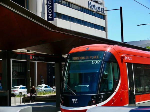 Train Léger Éloigne Quai Canberra — Photo