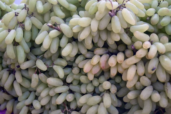 Photo Green Grapes Indian Market Selective Focus Closeup Shot Pile — Stock Photo, Image