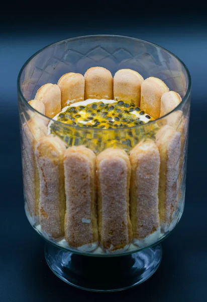 Closeup Shot Dessert Glass Smashed Passion Fruit — Stock Photo, Image