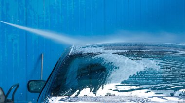 Araba yıkama, özel köpüklü araba yıkama ve özel yumuşak fırça ve yüksek basınçlı su, BMW E46, Volos Greece 5-26-202