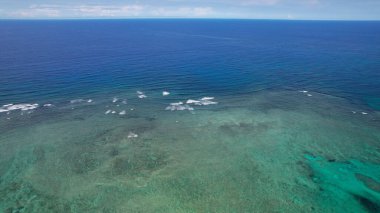 Filipinler 'deki Pasifik Okyanusu' nun havadan görünüşü