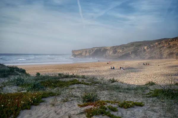 Una Hermosa Vista Los Turistas Descansando Playa Algarve Portugal —  Fotos de Stock