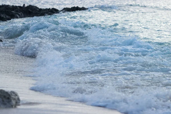 Pohled Oceánské Vlny Omývající Pláž Ostrova Siargao Filipíny — Stock fotografie
