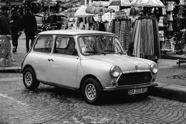 Classic Little Car Street Classic Mini — Stock Photo, Image