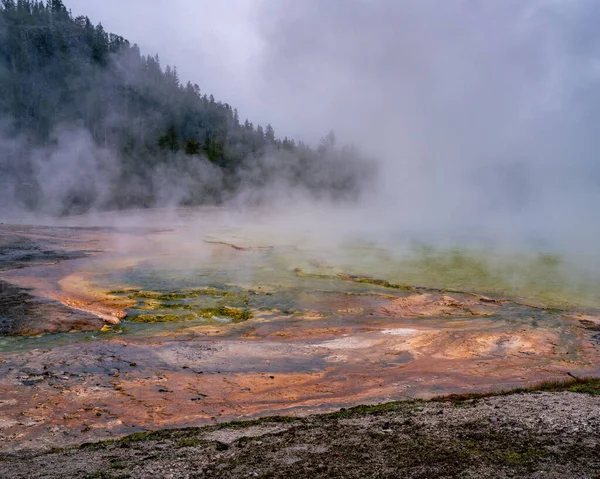 Piękne Ujęcie Yellowstone Grand Prismatic Spring — Zdjęcie stockowe