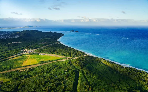 Воздушный Снимок Зеленого Острова Днем — стоковое фото
