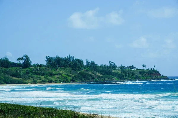 Krásný Výhled Vlny Narážející Pláže Ostrově Kauai Havaj — Stock fotografie