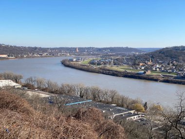 Mississippi Nehri 'nin Amerika Birleşik Devletleri' nden geçen havadan görüntüsü.