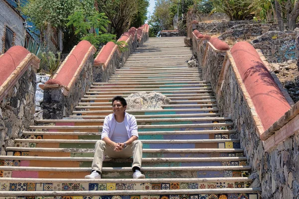 Jovem Callejon Calzada Los Ancestros Pueblito Queretaro México — Fotografia de Stock