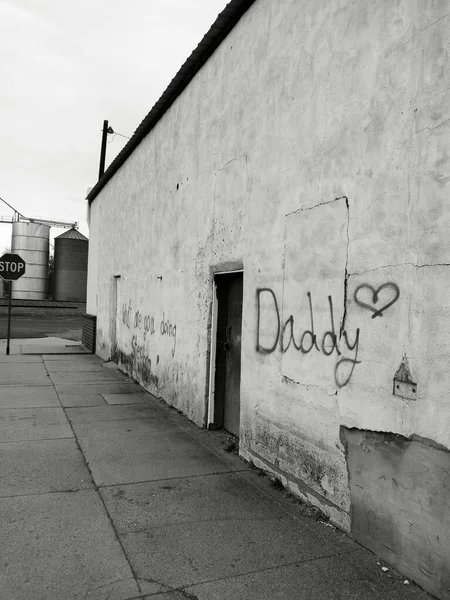 Una Foto Scala Grigi Vecchio Muro Intemperie Con Papa Scritto — Foto Stock