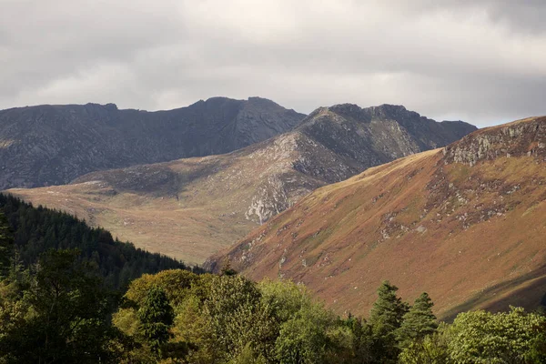 Piękna Scena Goatfell Góry Wyspa Arran Szkocja Wielka Brytania Szare — Zdjęcie stockowe