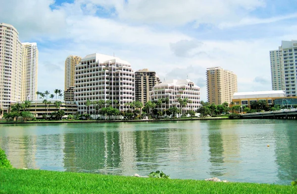 Smukt Skud Urban Underholdning Komplekse Bygninger Lang Vandet Downtown Miami - Stock-foto