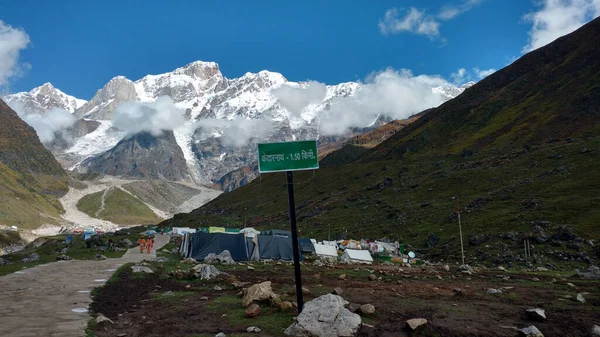 Kedarnath Ana Kampı Ndaki Tatil Köyünün Manzarası — Stok fotoğraf