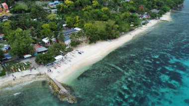 Güzel bir deniz manzarası.