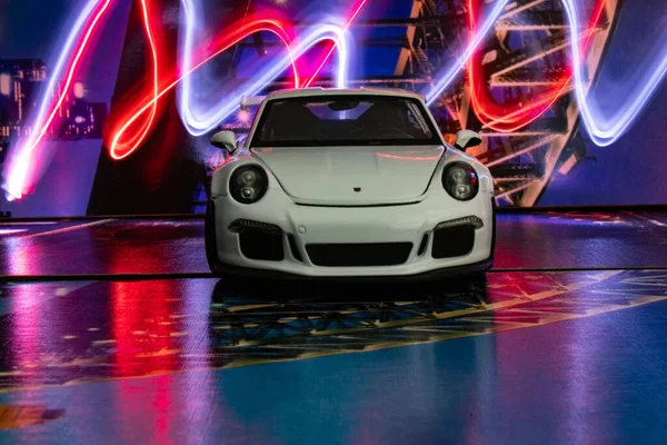 Фронтальный Вид Белого Porsche Gt3 Представлен Автосалоне Першоре Великобритания — стоковое фото