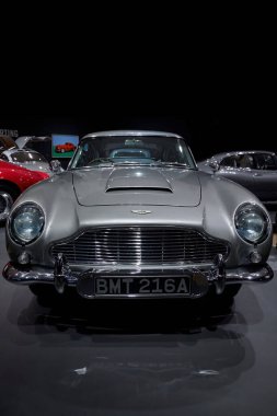 Motion 'da bir Aston Martin DB5 007. Otomotiv, Sanat, Mimarlık 