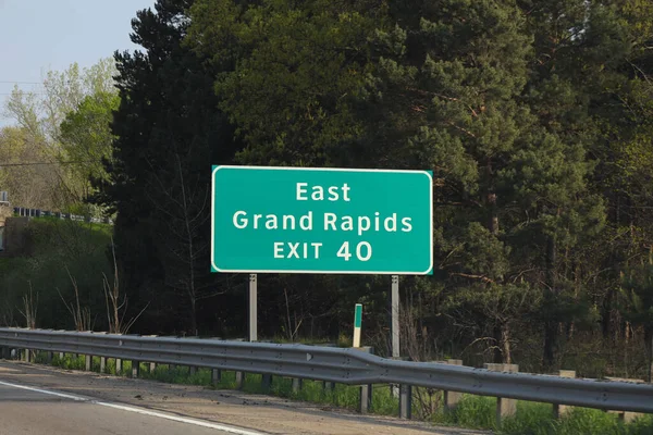 East Grand Rapids Exit Roadway Sign Located Michigan Taken May — Stock Photo, Image