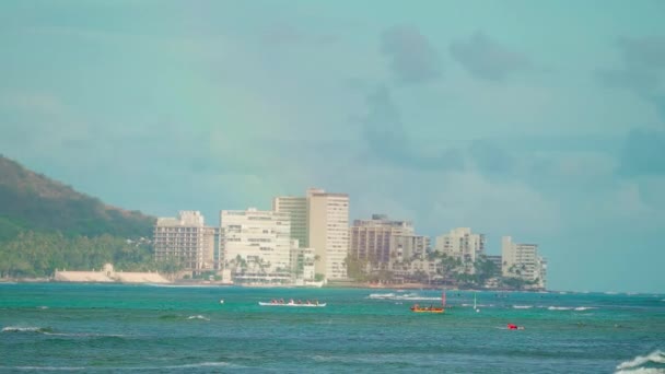 Şehirde Gökkuşağı Honolulu Hawaii — Stok video