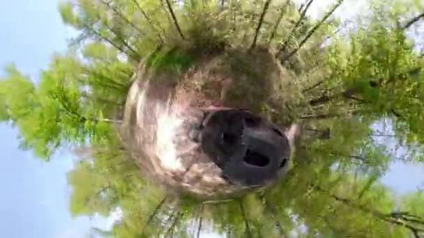 360 Vinkel Gopro Monterad Mountainbike Hjälm Ridning Skogen — Stockvideo