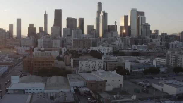Гарний Знімок Хмарочосів Центрі Лос Анджелеса Світанку — стокове відео