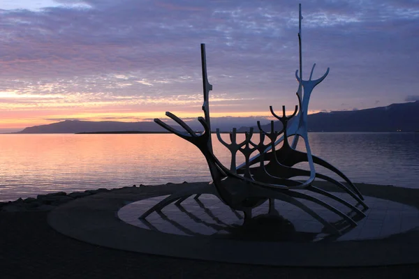 Sculpture Bateau Solfar Sun Voyager Mondialement Connue Coucher Soleil Tardif — Photo