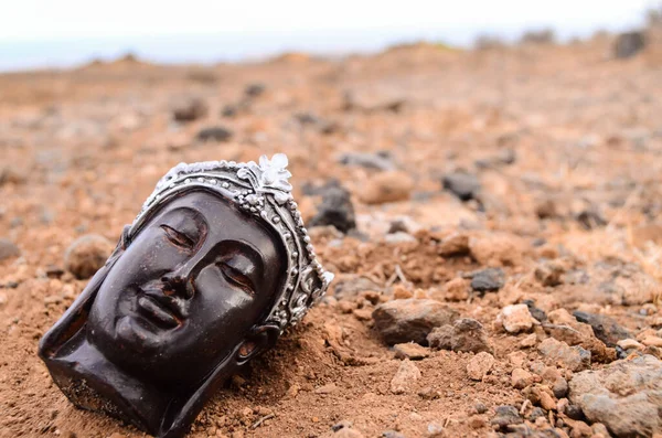 One Ancient Buddha Statue Abandoned Desert — Stock Photo, Image